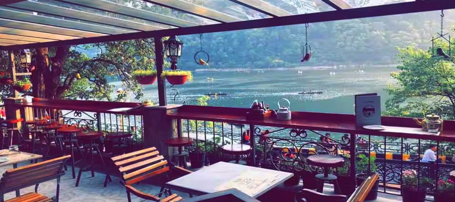cafes-with-the-best-lake-views
